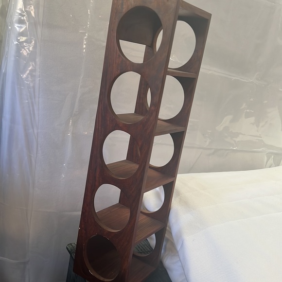 Crate & Barrel standing or wall hanging 5 bottle wine rack in pretty wood - Picture 3 of 5